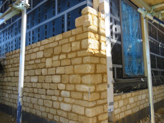 Stone corner feature with SureCav25